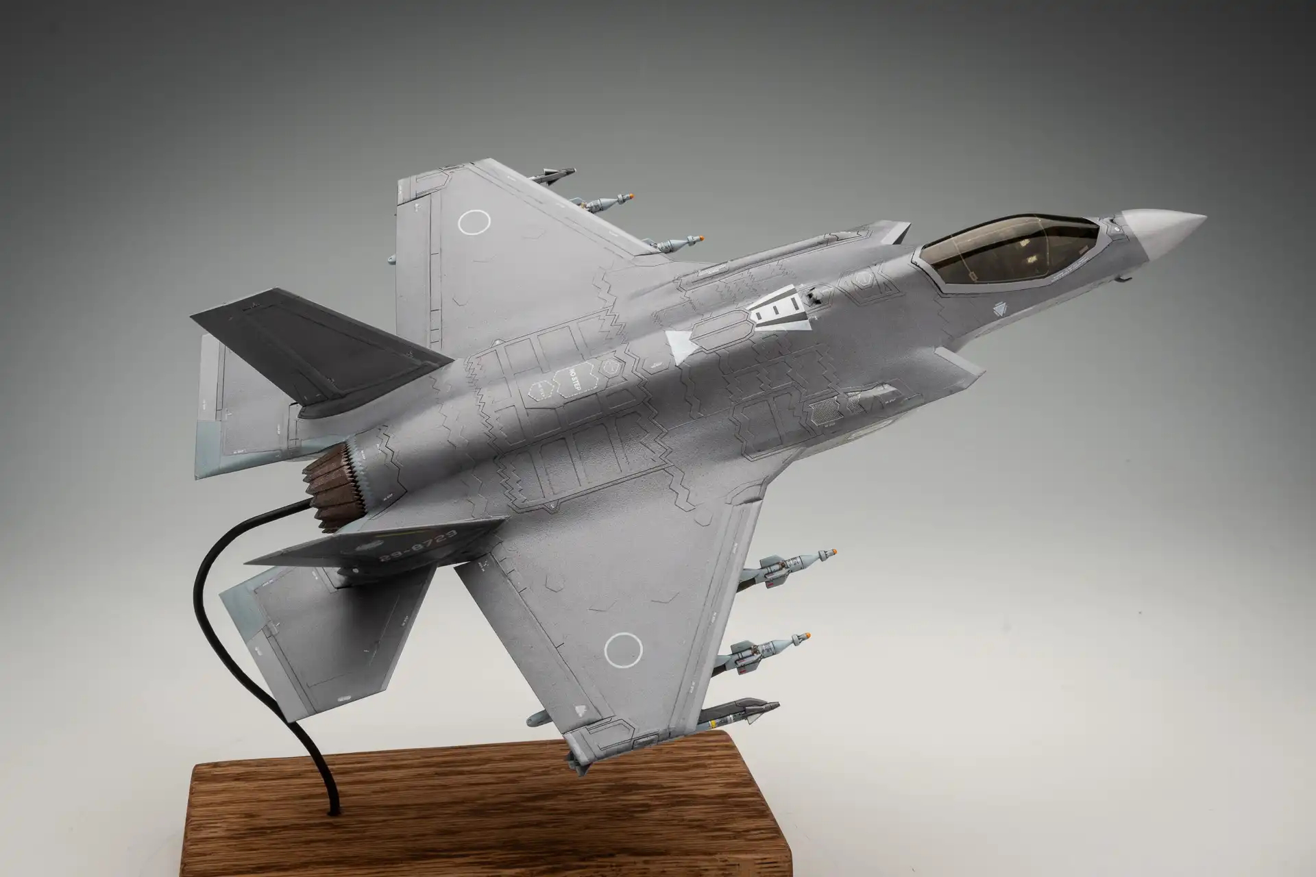 Pla-Model - 12